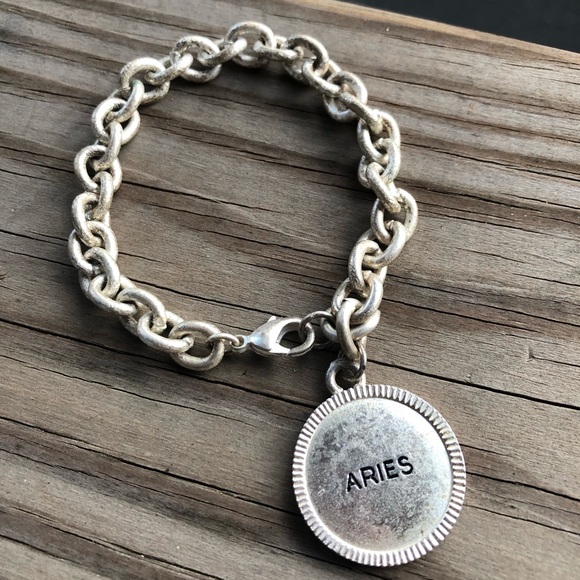 VTG MCM Aries Ram Astrology / Star Sign Silver Toned Oval Chain Link Bracelet - Picture 9 of 10